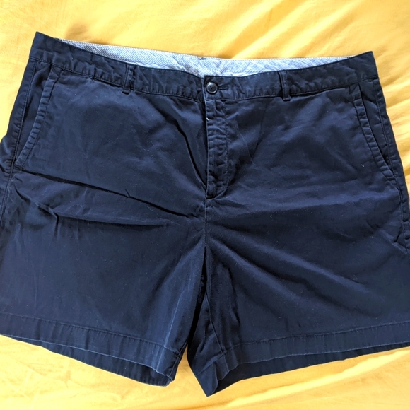 LLBean Women's Favorite Fit Chino Shorts Navy Size 20 - Picture 1 of 3